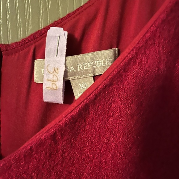 Red Banana Republic cocktail dress - Picture 2 of 3